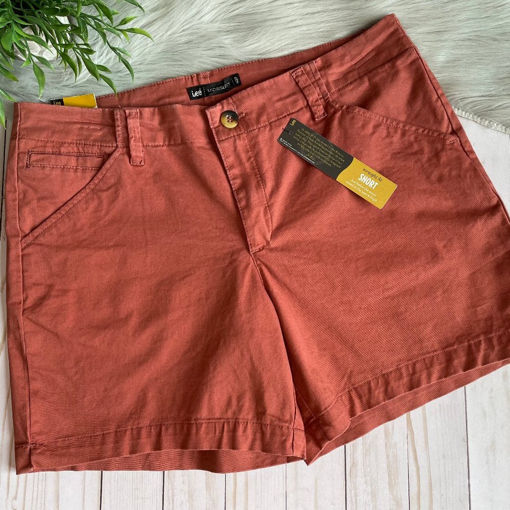 Lee Womens Straight-Fit Mid-Rise Shorts Size 12